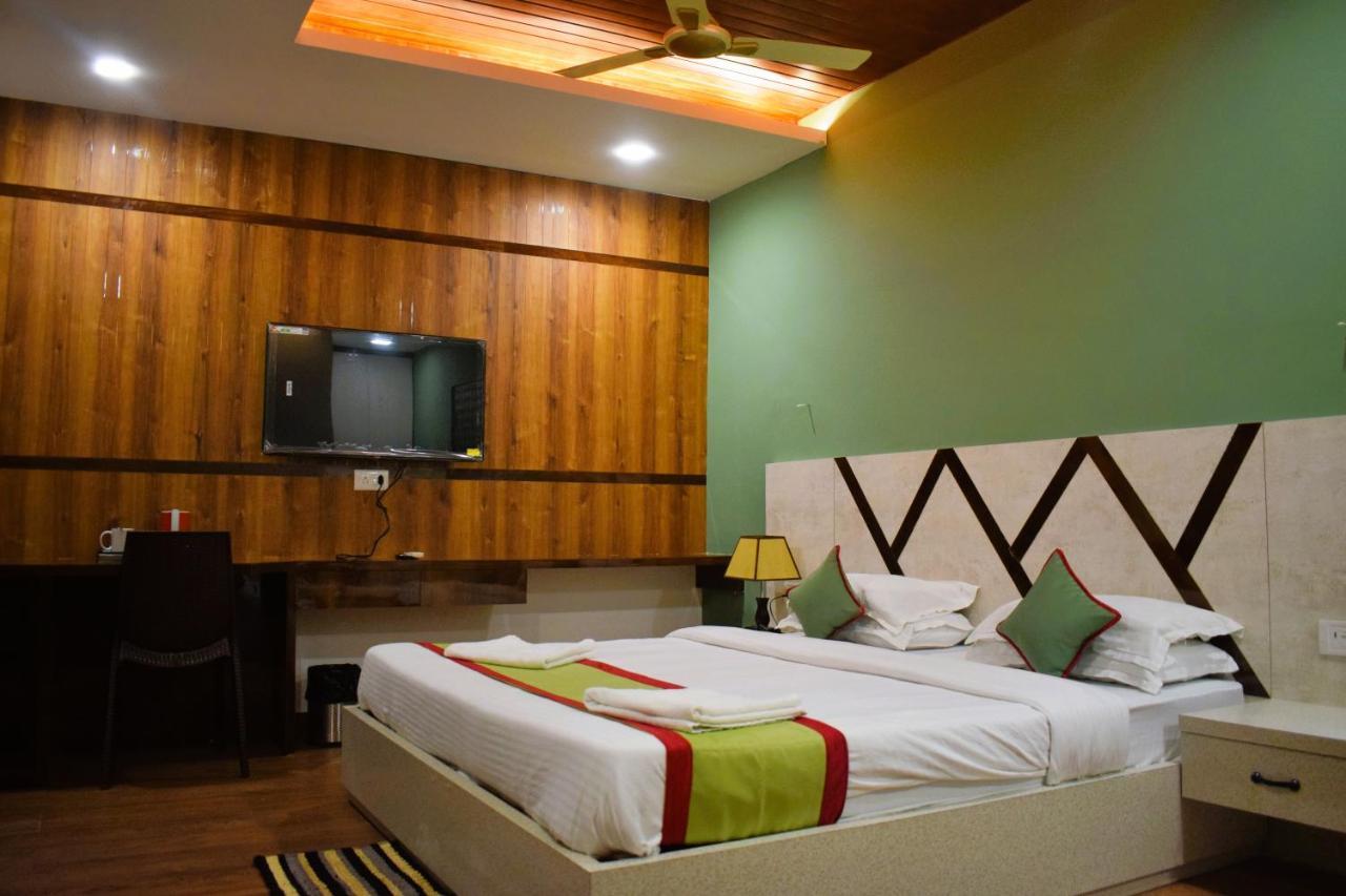 Brahmaputra Jungle Resort Гувахати Экстерьер фото